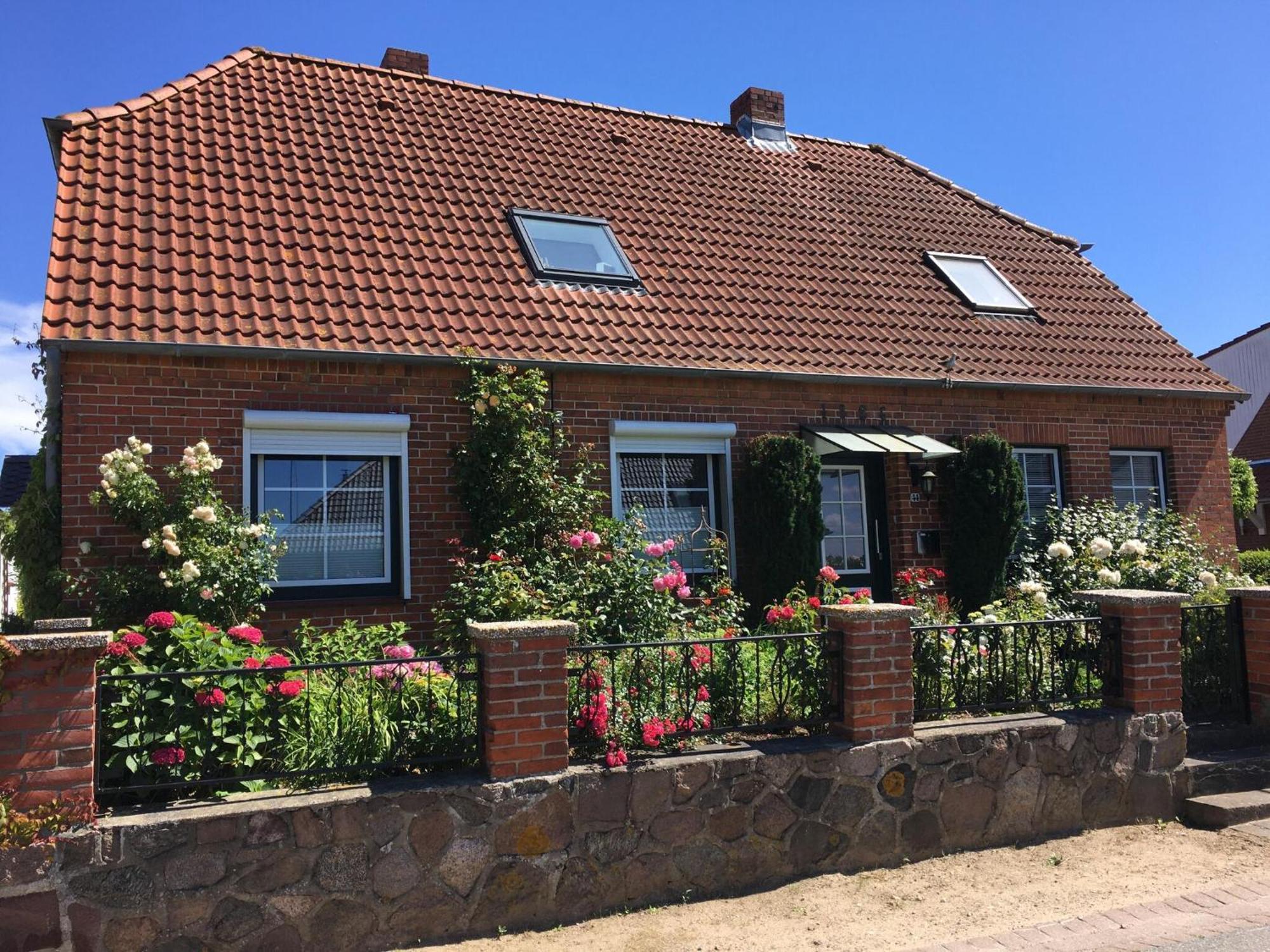 Holiday Home With Conservatory Dannau Exterior foto